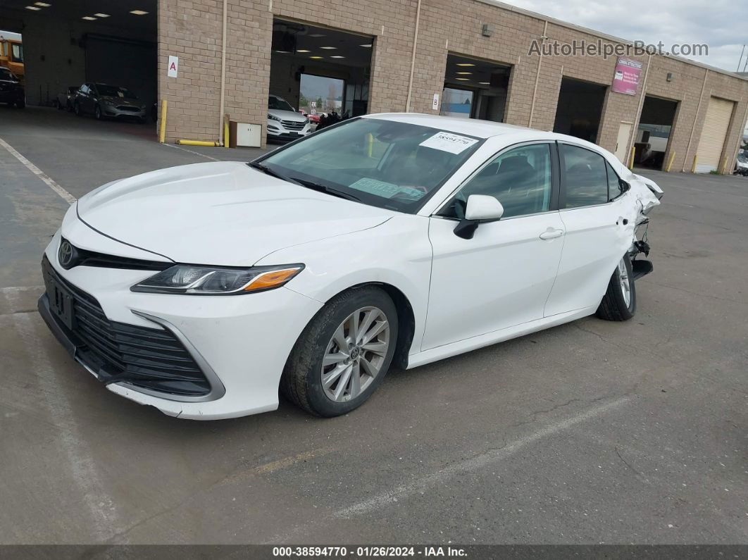 2021 Toyota Camry Le Белый vin: 4T1C11AK3MU567586