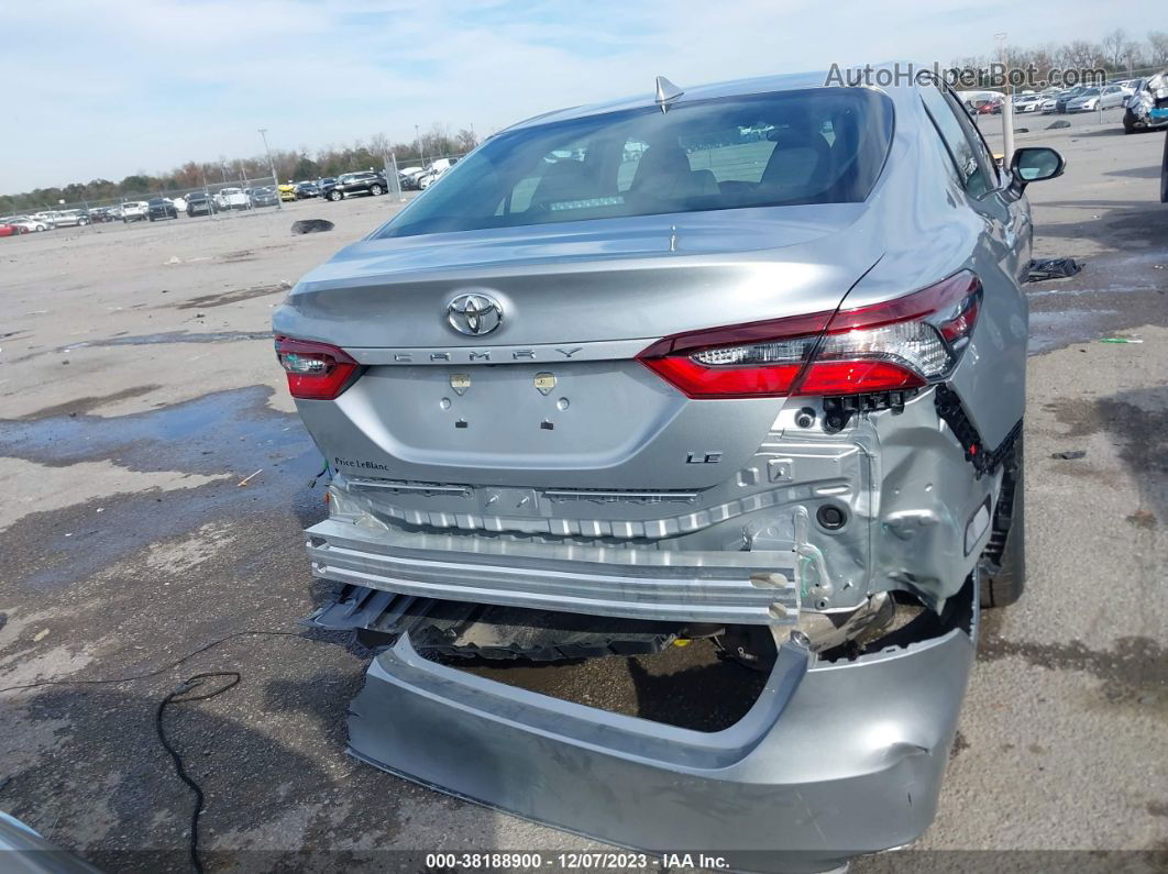 2021 Toyota Camry Le Silver vin: 4T1C11AK4MU404364