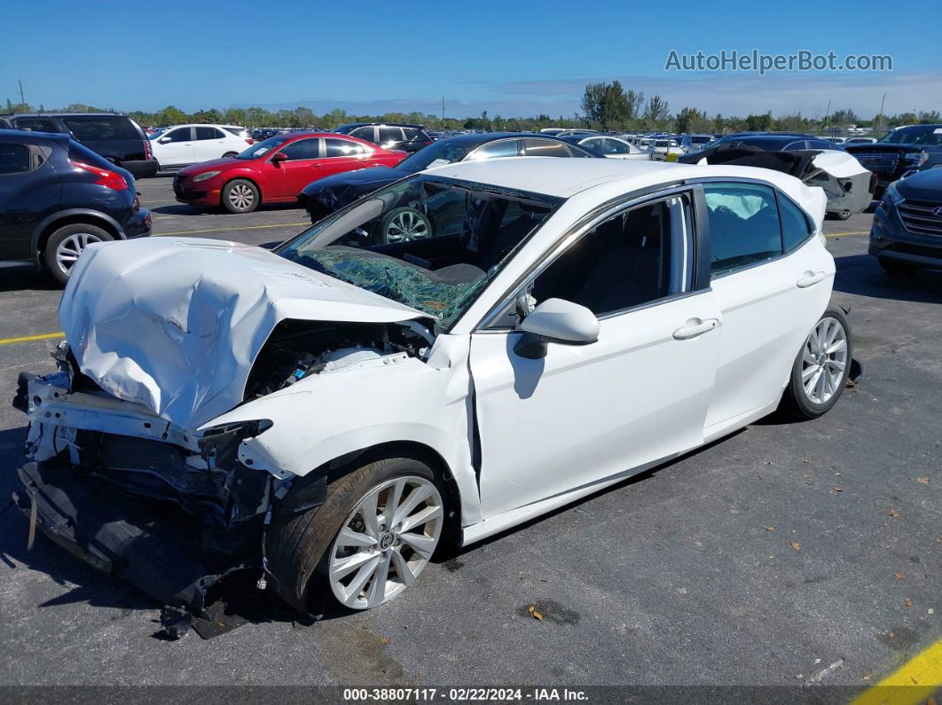 2021 Toyota Camry Le White vin: 4T1C11AK4MU599723