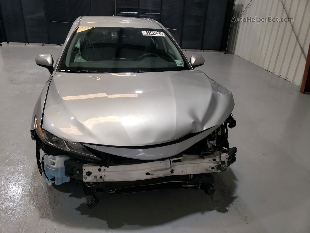 2021 Toyota Camry Le Серебряный vin: 4T1C11AK6MU469314