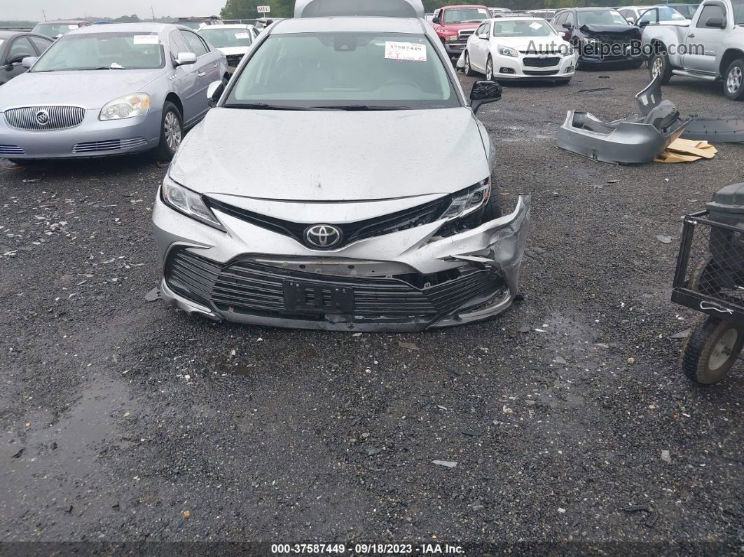 2021 Toyota Camry Le Silver vin: 4T1C11AK7MU462193