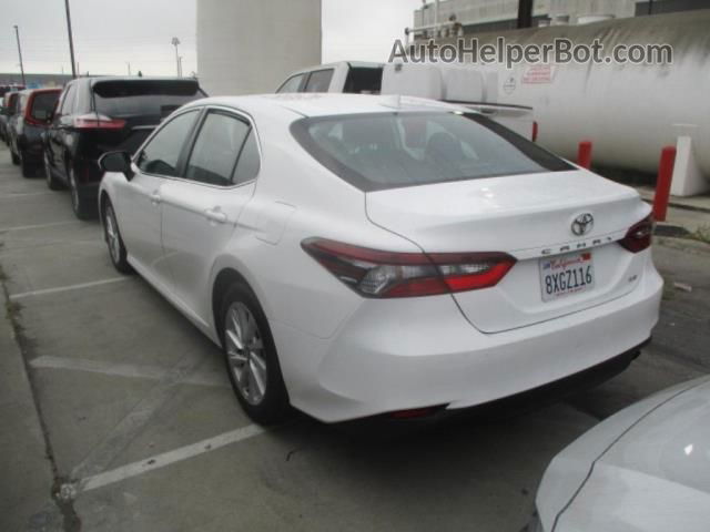 2021 Toyota Camry Le White vin: 4T1C11AK7MU592345