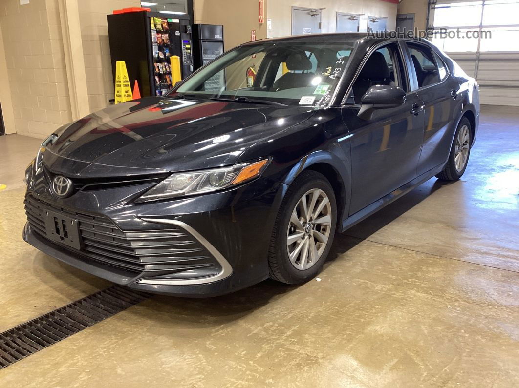 2021 Toyota Camry Le vin: 4T1C11AK8MU470545