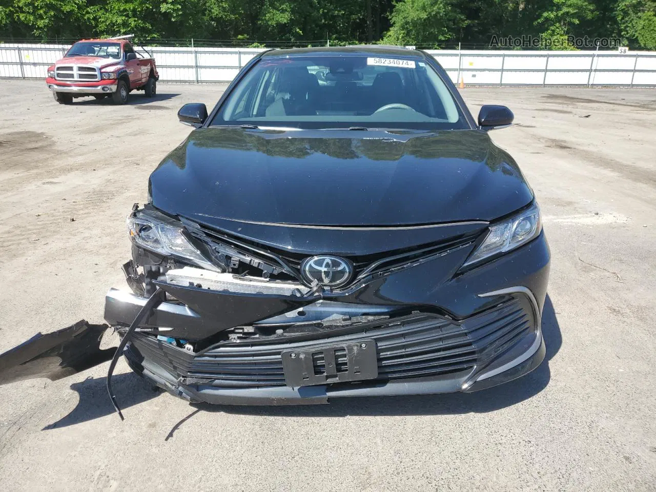 2021 Toyota Camry Le Black vin: 4T1C11AK9MU602342