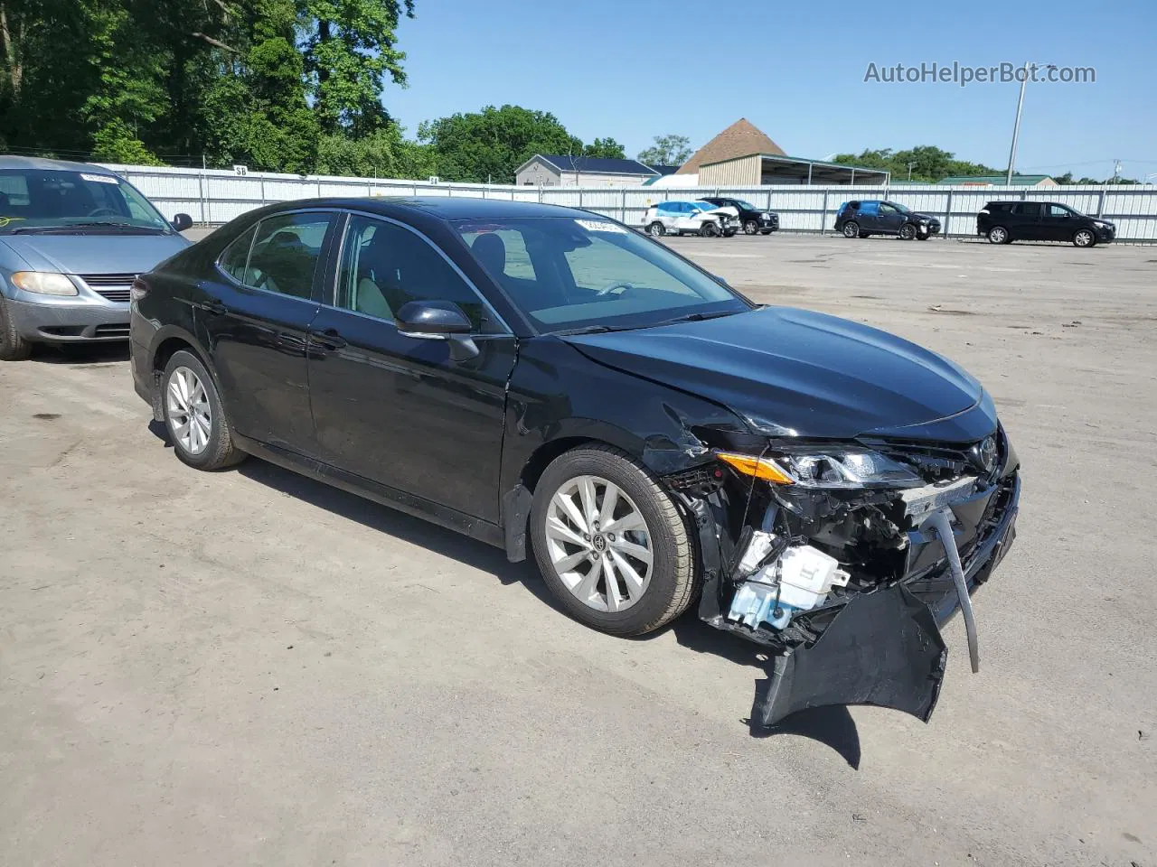 2021 Toyota Camry Le Black vin: 4T1C11AK9MU602342