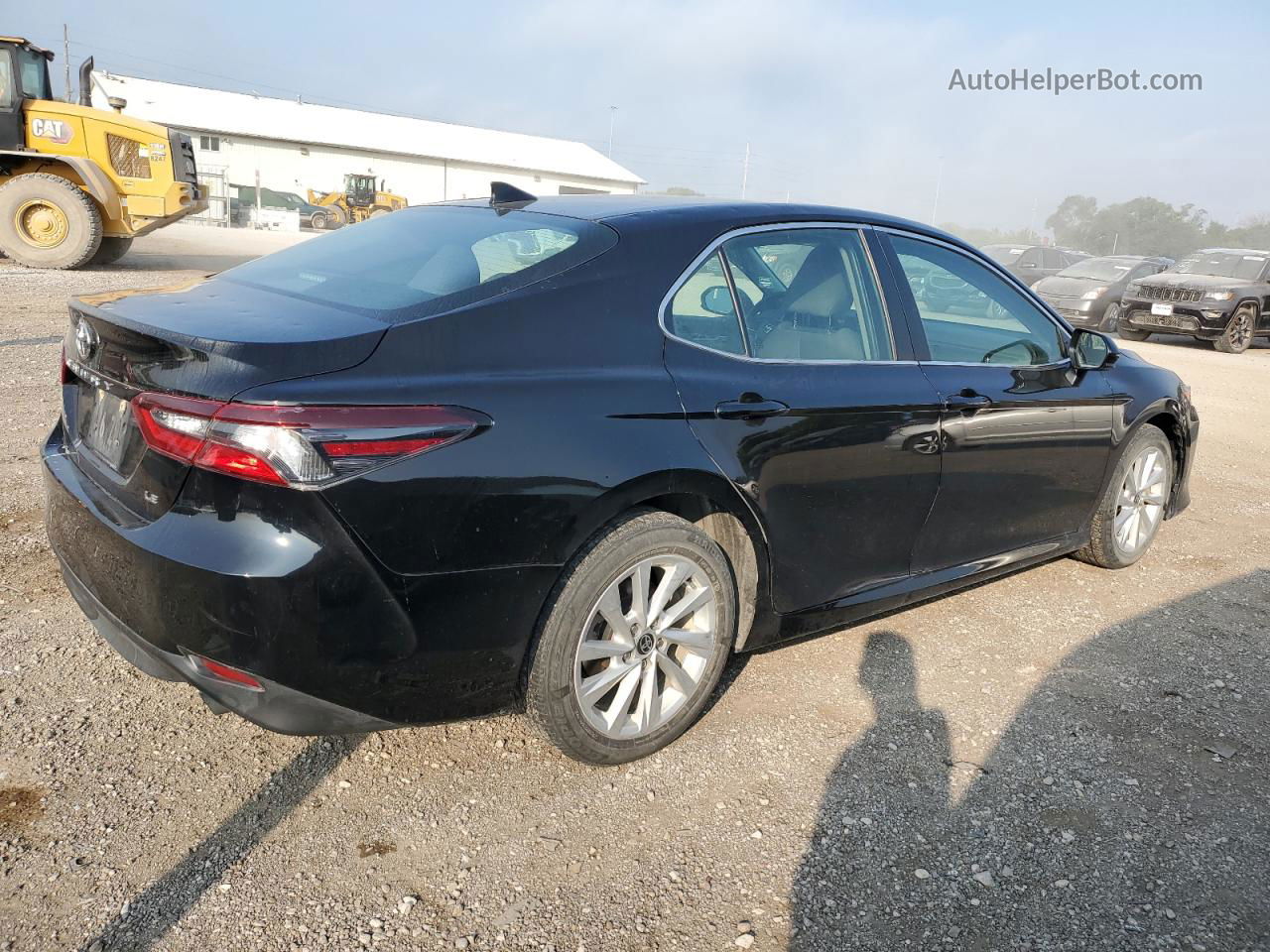 2021 Toyota Camry Le Black vin: 4T1C11AKXMU465718