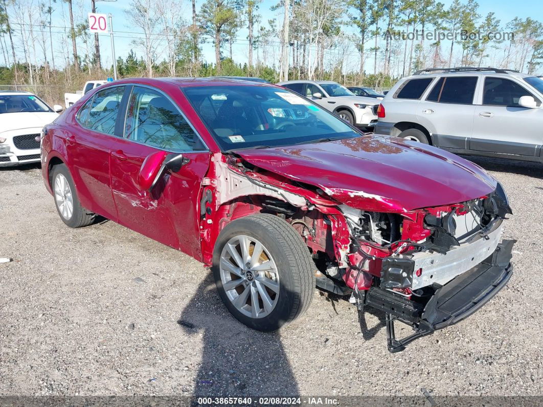 2021 Toyota Camry Le Red vin: 4T1C11AKXMU483667