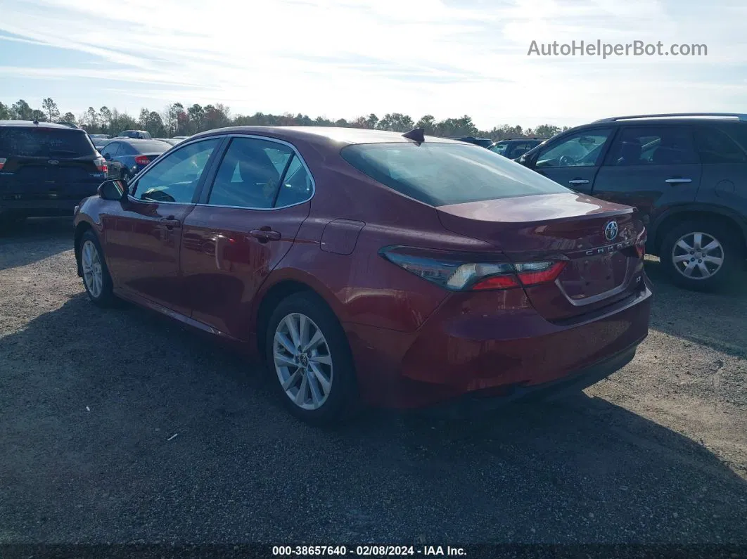 2021 Toyota Camry Le Red vin: 4T1C11AKXMU483667