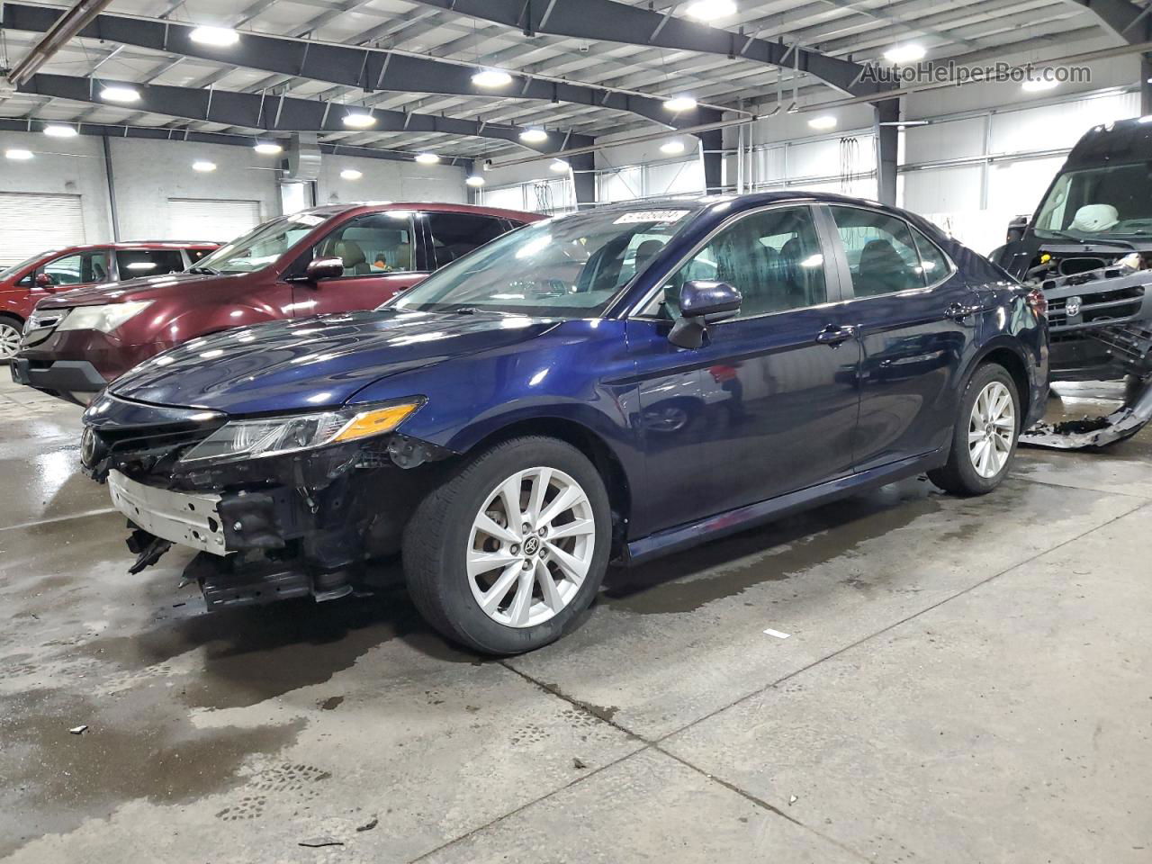 2021 Toyota Camry Le Blue vin: 4T1C11AKXMU610577