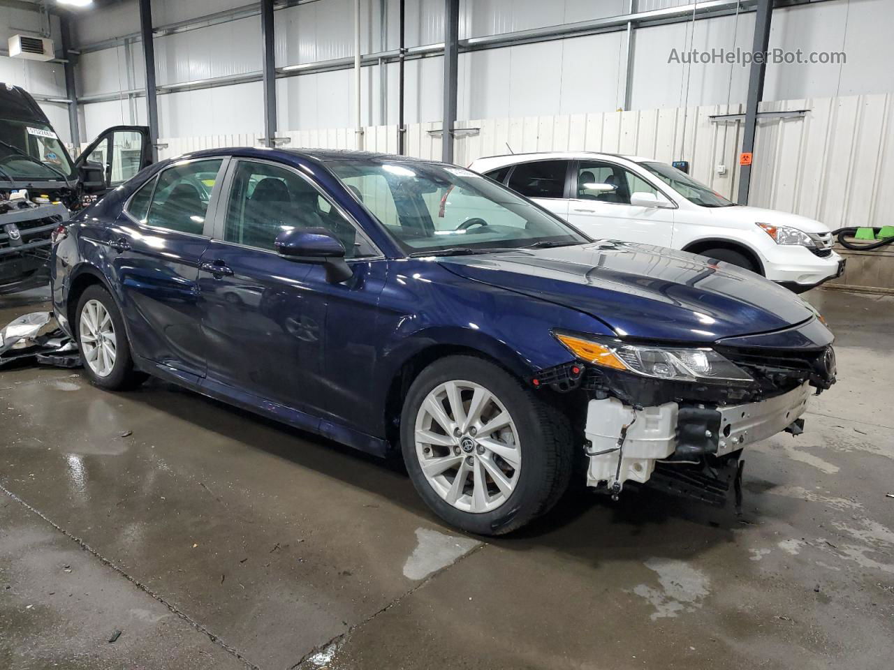 2021 Toyota Camry Le Blue vin: 4T1C11AKXMU610577