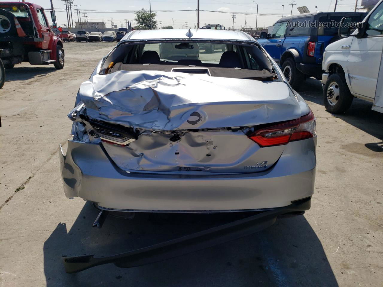 2021 Toyota Camry Le Silver vin: 4T1C31AK0MU553204