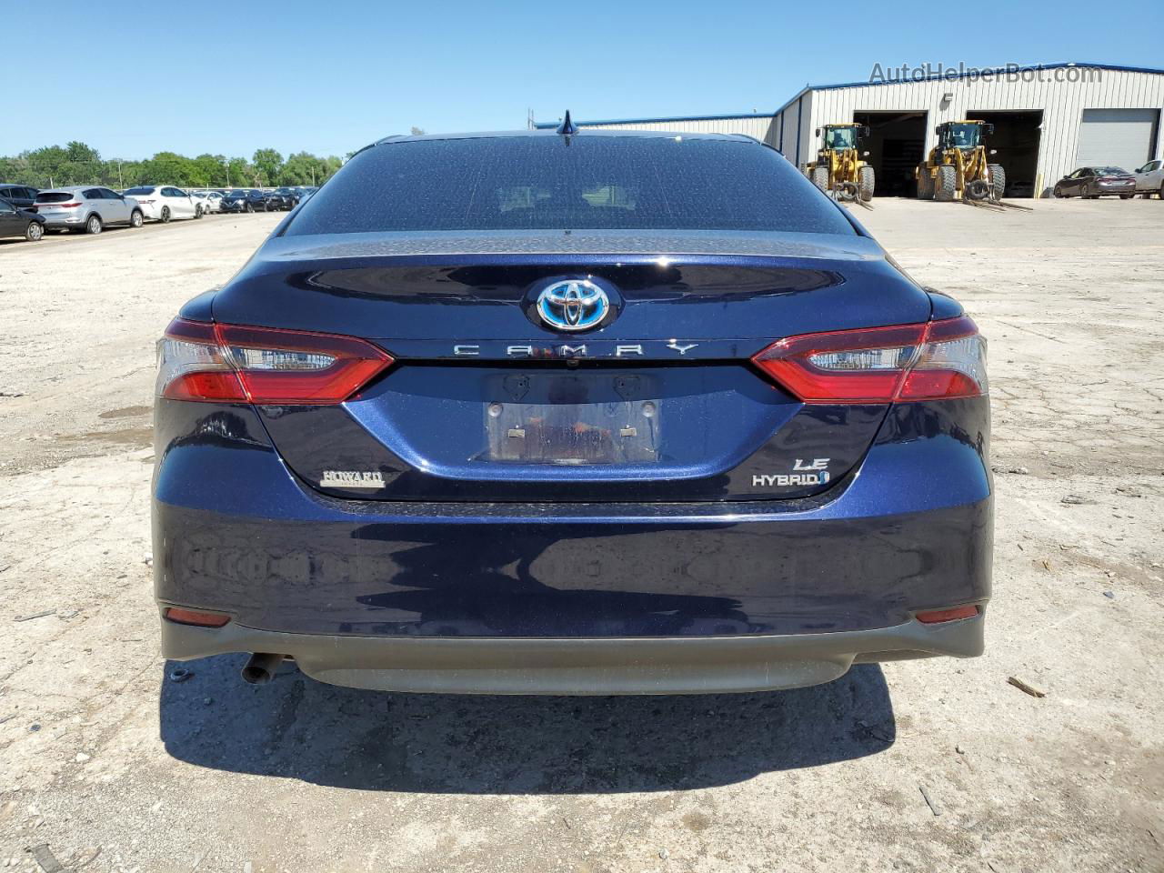 2021 Toyota Camry Le Blue vin: 4T1C31AK5MU030356