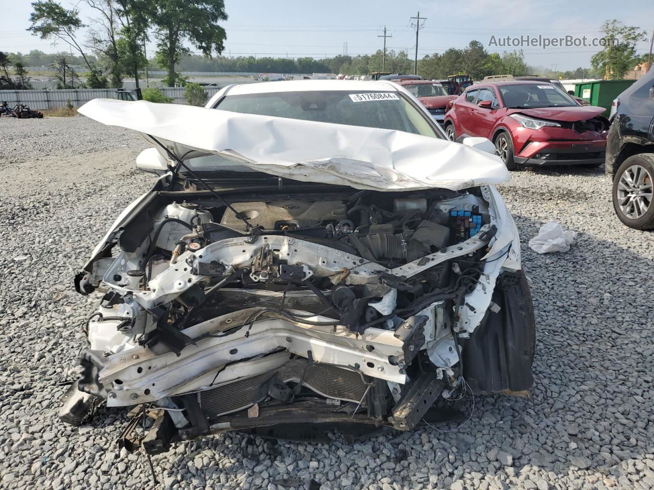 2021 Toyota Camry Le White vin: 4T1C31AK5MU031734