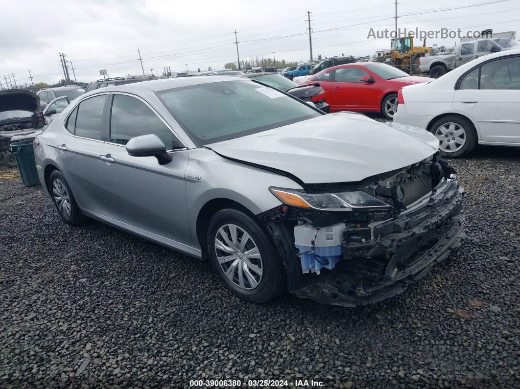 2021 Toyota Camry Le Hybrid Silver vin: 4T1C31AK7MU030861