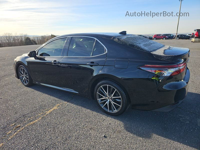 2021 Toyota Camry Xle vin: 4T1F11AK2MU550145