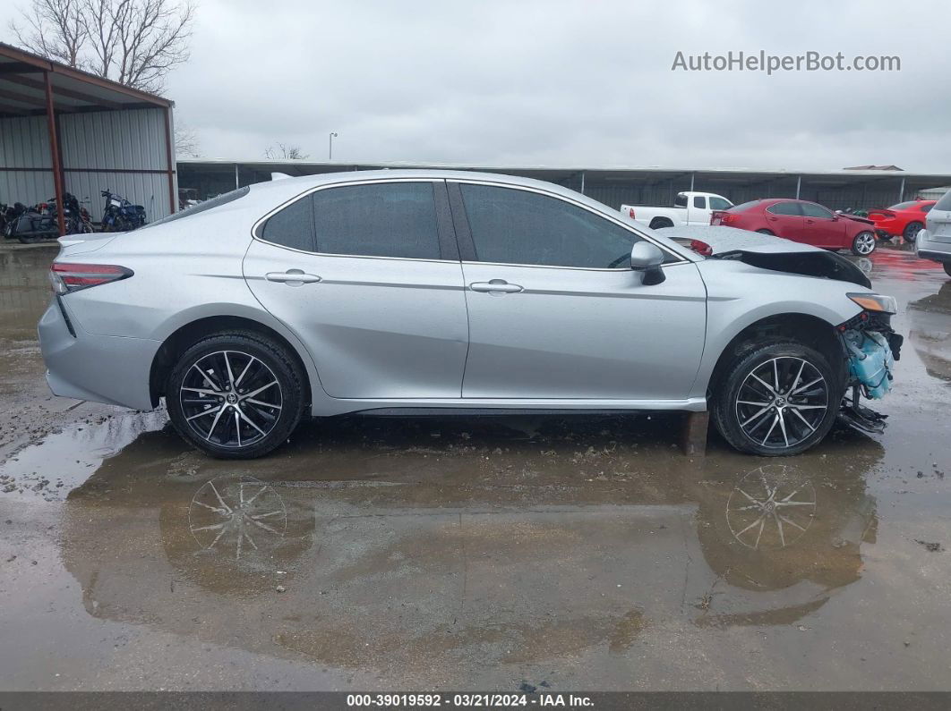 2021 Toyota Camry Se Silver vin: 4T1G11AK2MU440457