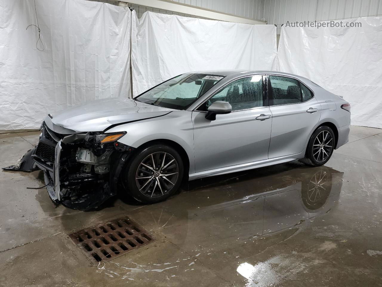 2021 Toyota Camry Se Silver vin: 4T1G11AK2MU468999