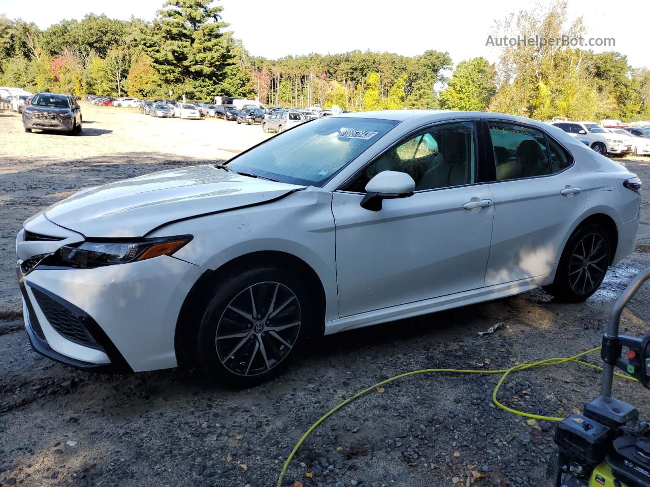 2021 Toyota Camry Se White vin: 4T1G11AK2MU607576