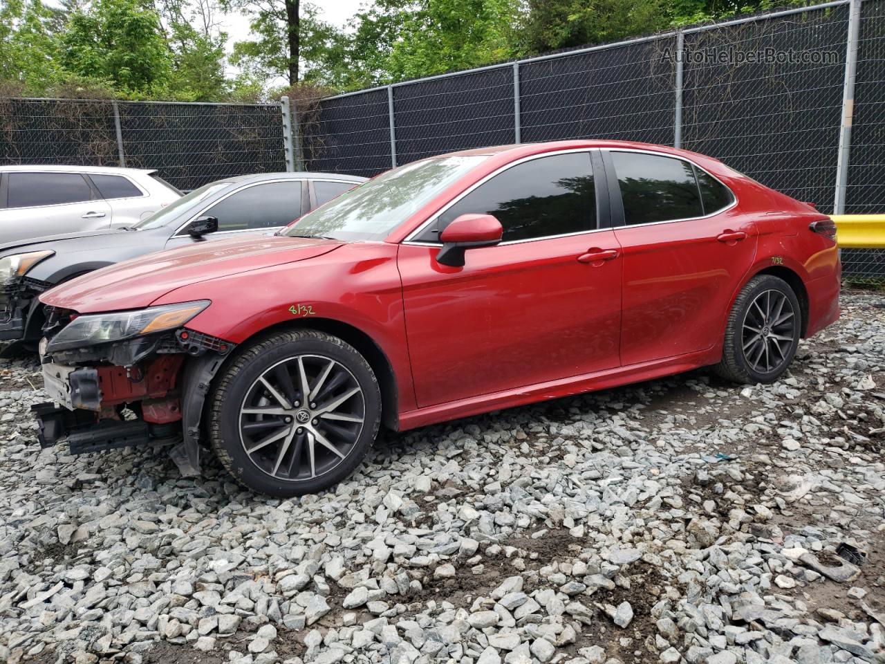 2021 Toyota Camry Se Red vin: 4T1G11AK3MU487383