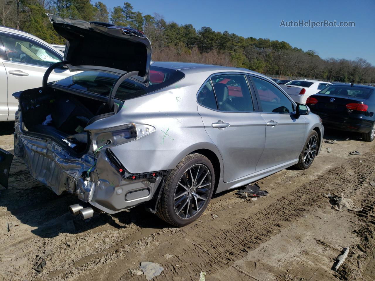 2021 Toyota Camry Se Silver vin: 4T1G11AK4MU569672