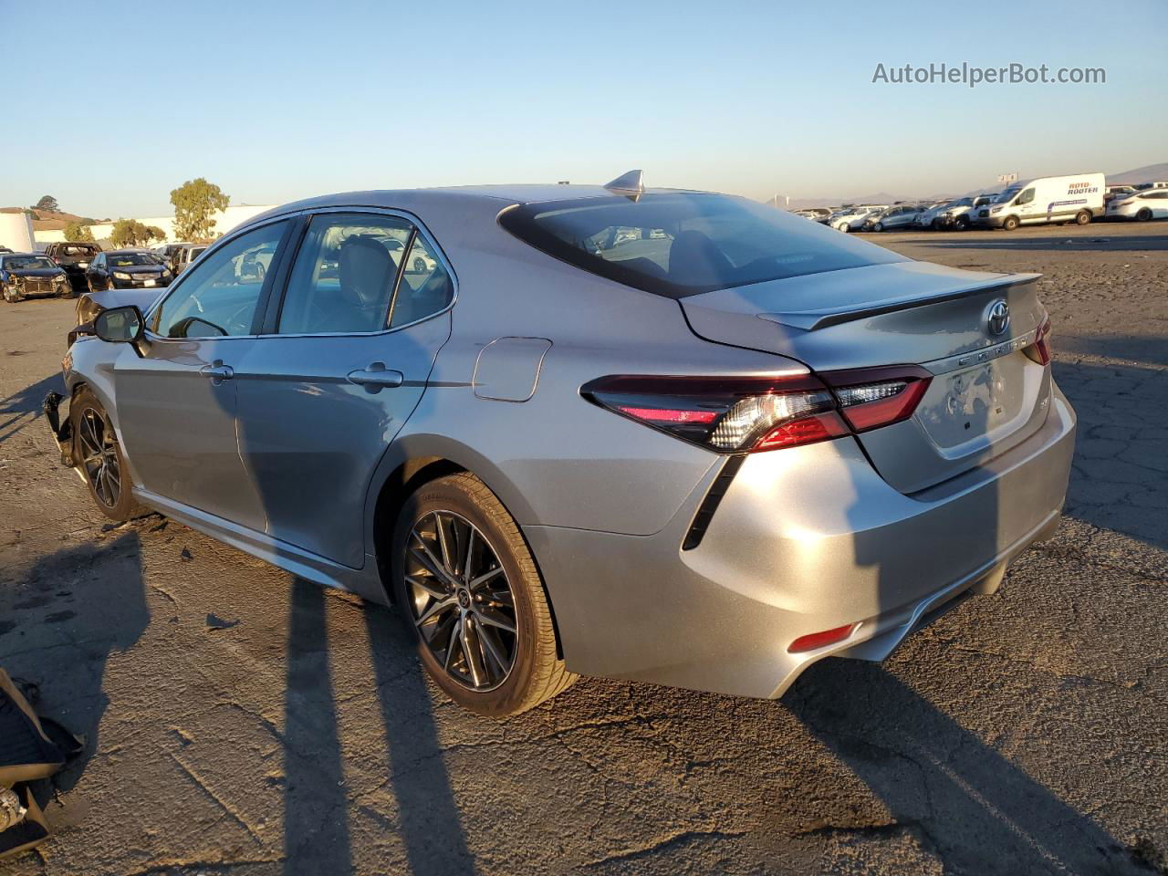 2021 Toyota Camry Se Silver vin: 4T1G11AK9MU584524