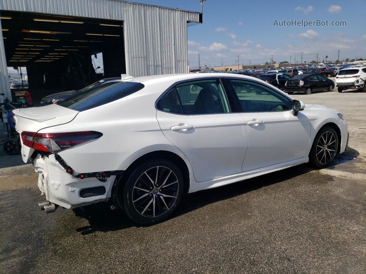 2021 Toyota Camry Se White vin: 4T1G11AKXMU530438