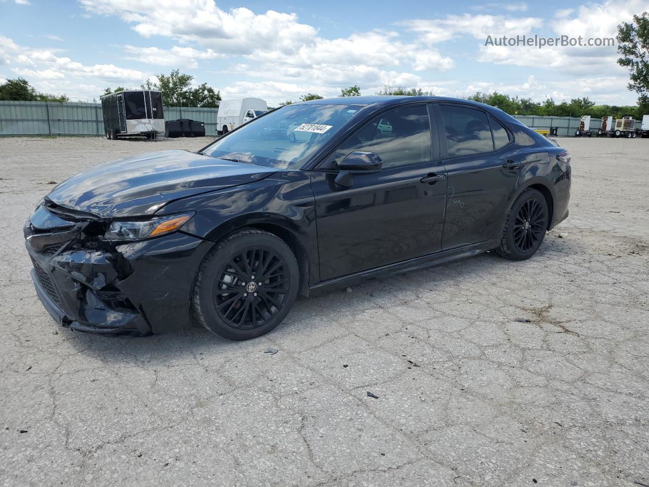 2021 Toyota Camry Se Черный vin: 4T1G11BK8MU023648