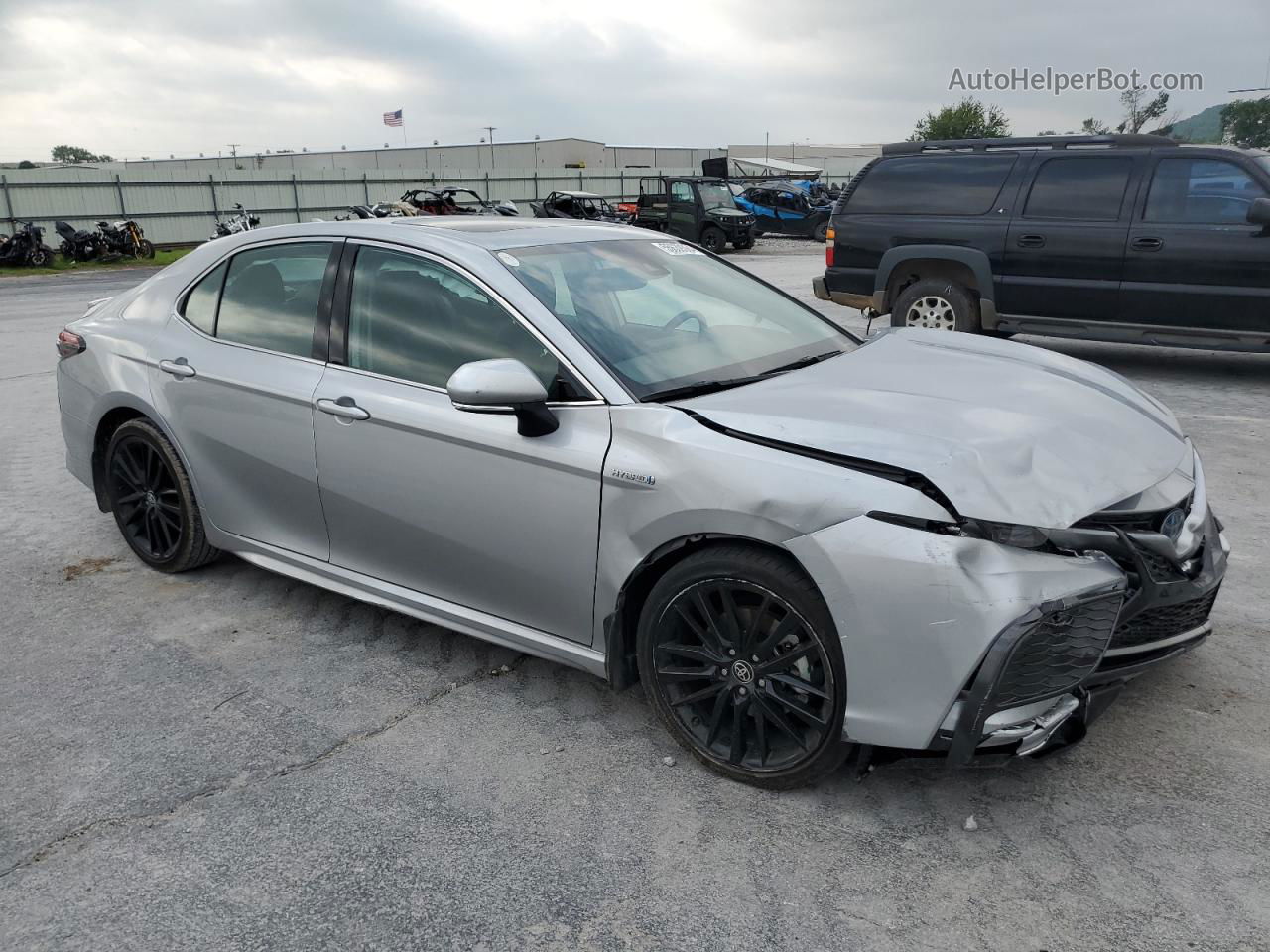 2021 Toyota Camry Xse Silver vin: 4T1K31AK7MU566110