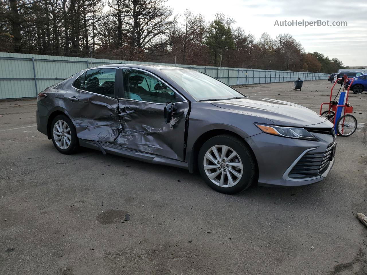 2021 Toyota Camry Le Gray vin: 4T1R11BK2MU020298