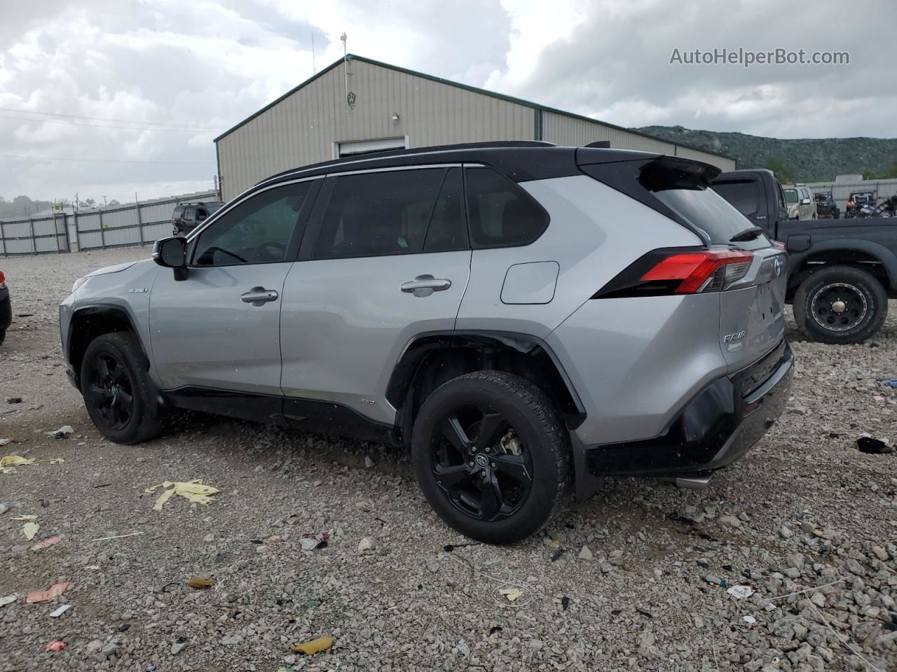 2020 Toyota Rav4 Xse Silver vin: 4T3EWRFV0LU008675