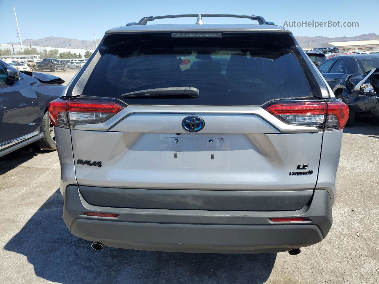 2021 Toyota Rav4 Le Silver vin: 4T3L6RFV8MU028228