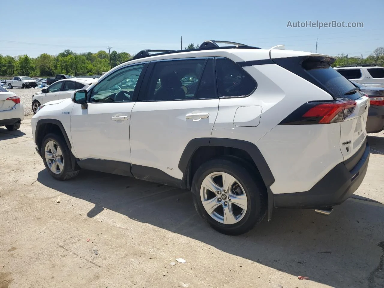 2021 Toyota Rav4 Xle White vin: 4T3R6RFV0MU011272