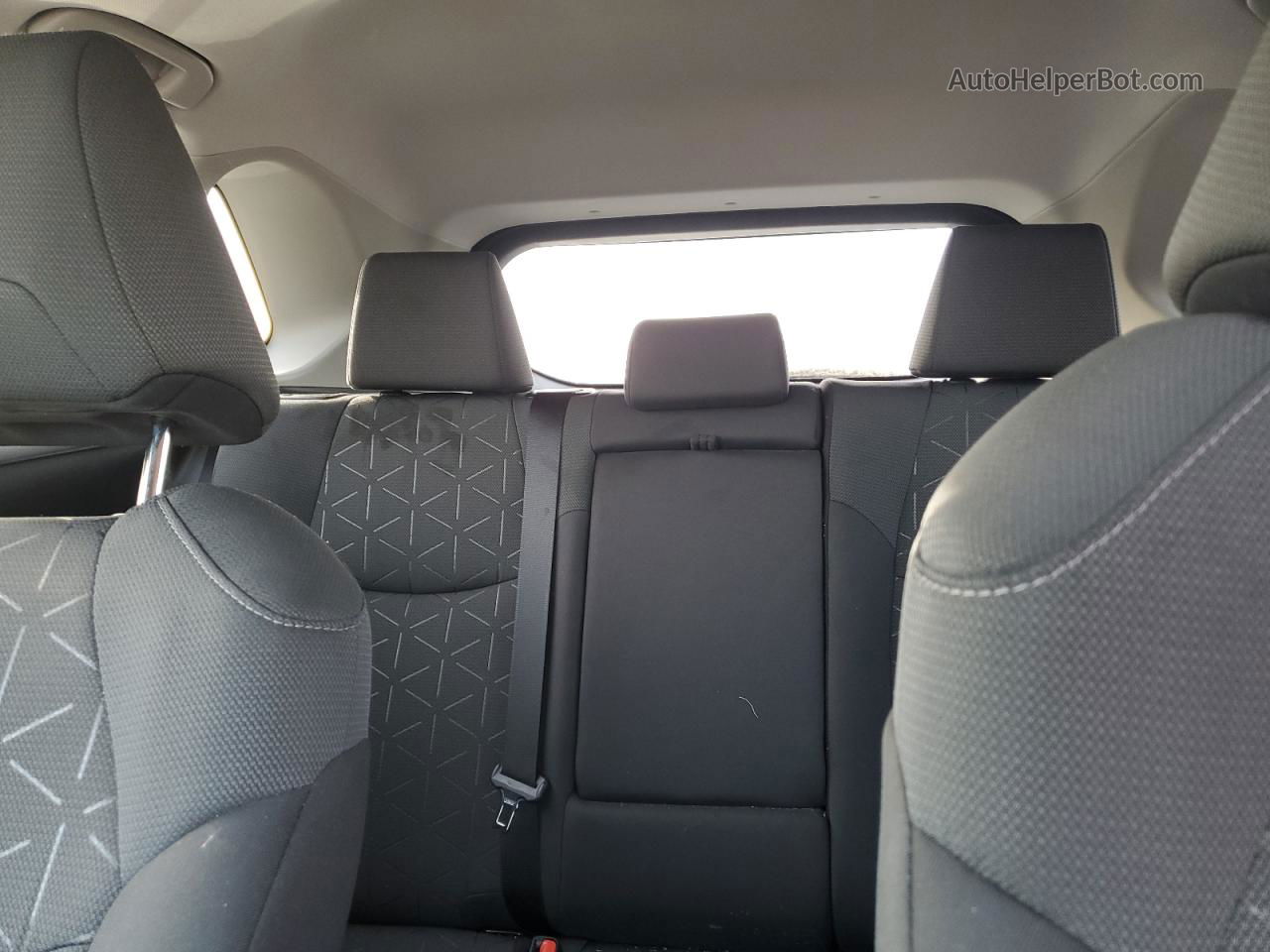 2021 Toyota Rav4 Xle Белый vin: 4T3RWRFV2MU013265