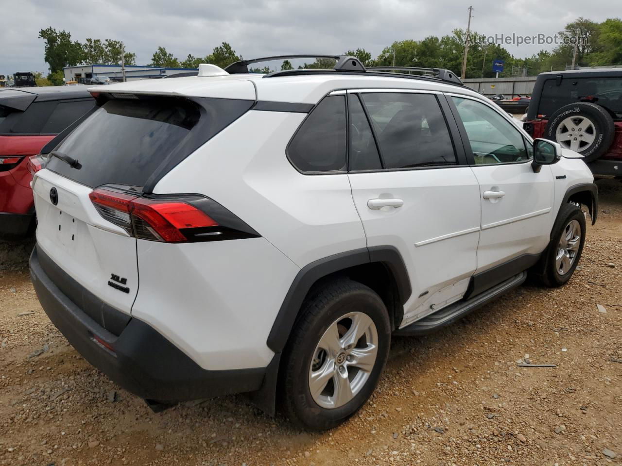 2021 Toyota Rav4 Xle White vin: 4T3RWRFV9MU029091