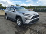 2021 Toyota Rav4 Xle Серебряный vin: 4T3RWRFVXMU042089