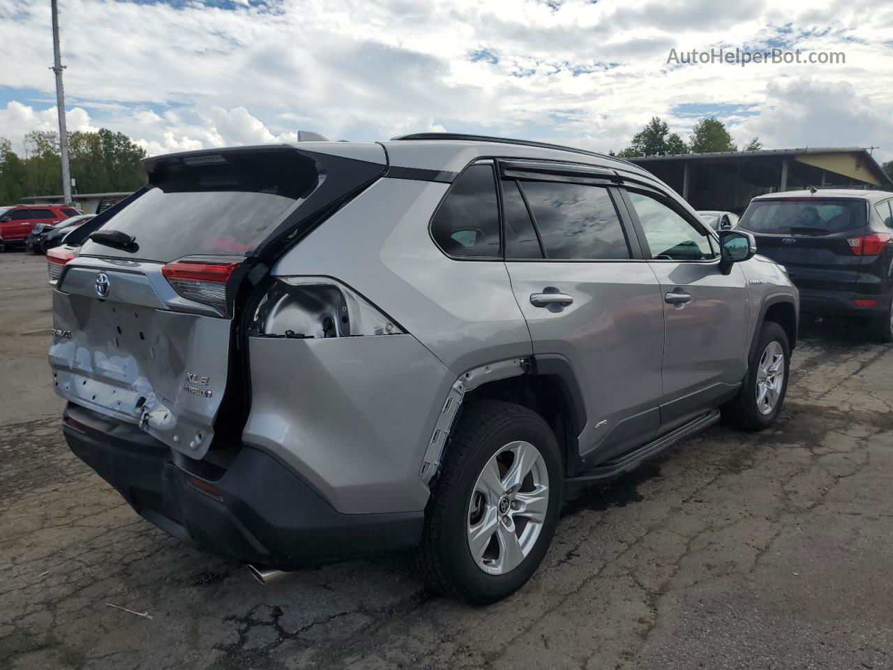 2021 Toyota Rav4 Xle Silver vin: 4T3RWRFVXMU042089