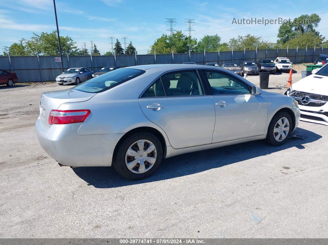 2009 Toyota Camry Le Silver vin: 4T4BE46K09R098707