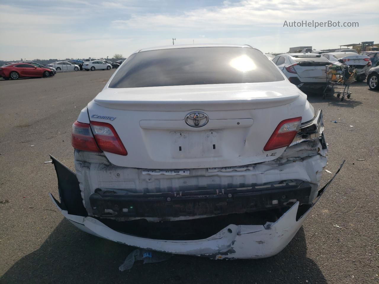 2009 Toyota Camry Base White vin: 4T4BE46K19R070317