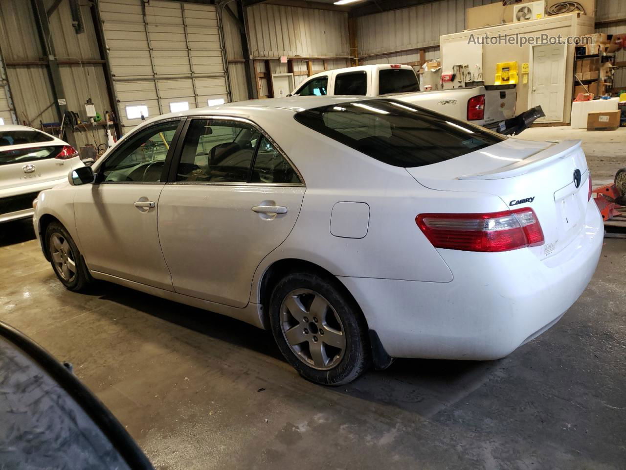 2009 Toyota Camry Base White vin: 4T4BE46K19R128202