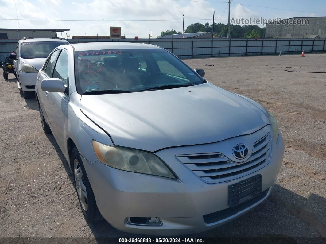 2009 Toyota Camry Le Серебряный vin: 4T4BE46K29R121551