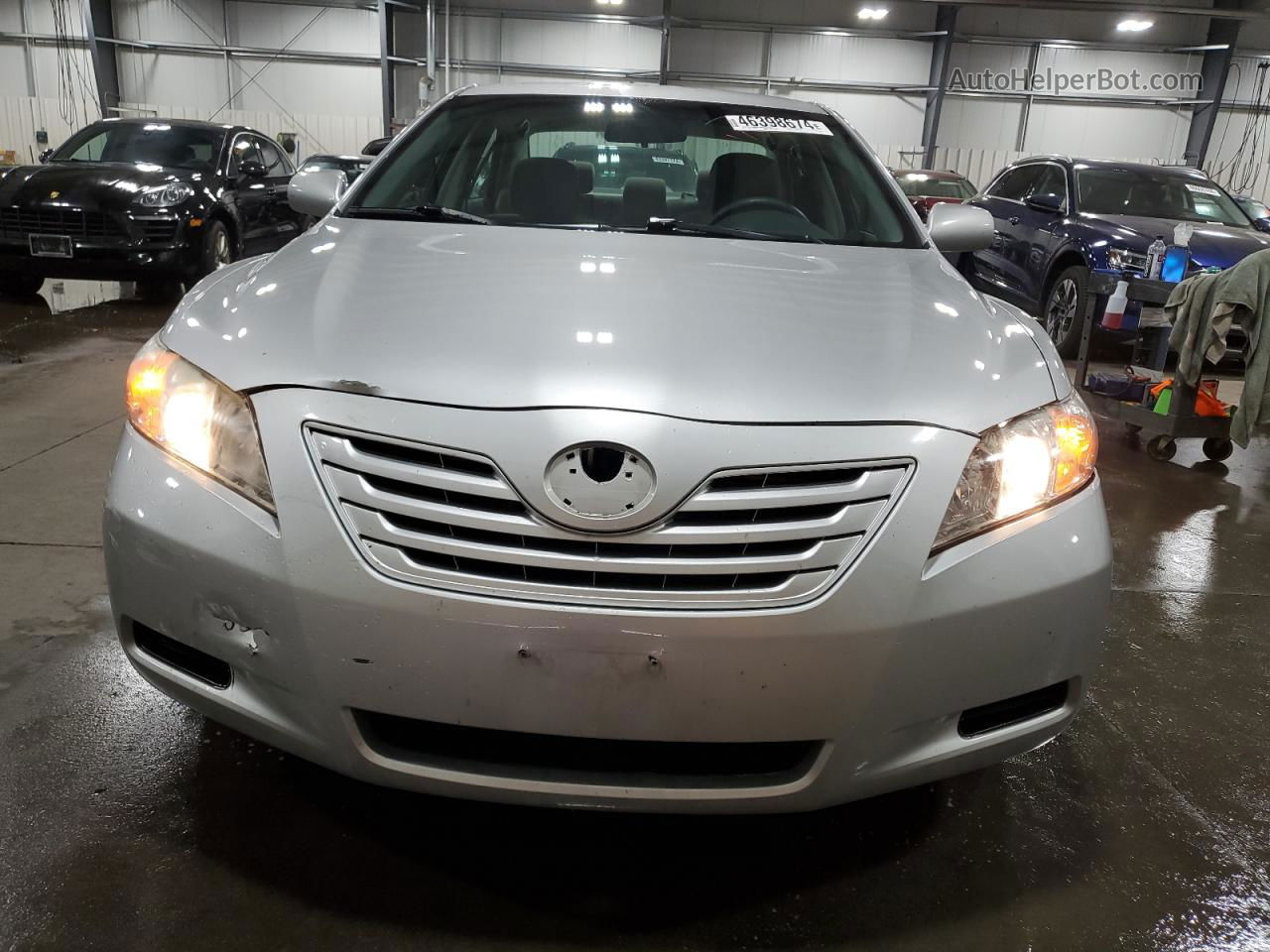 2009 Toyota Camry Base Серебряный vin: 4T4BE46K39R137693