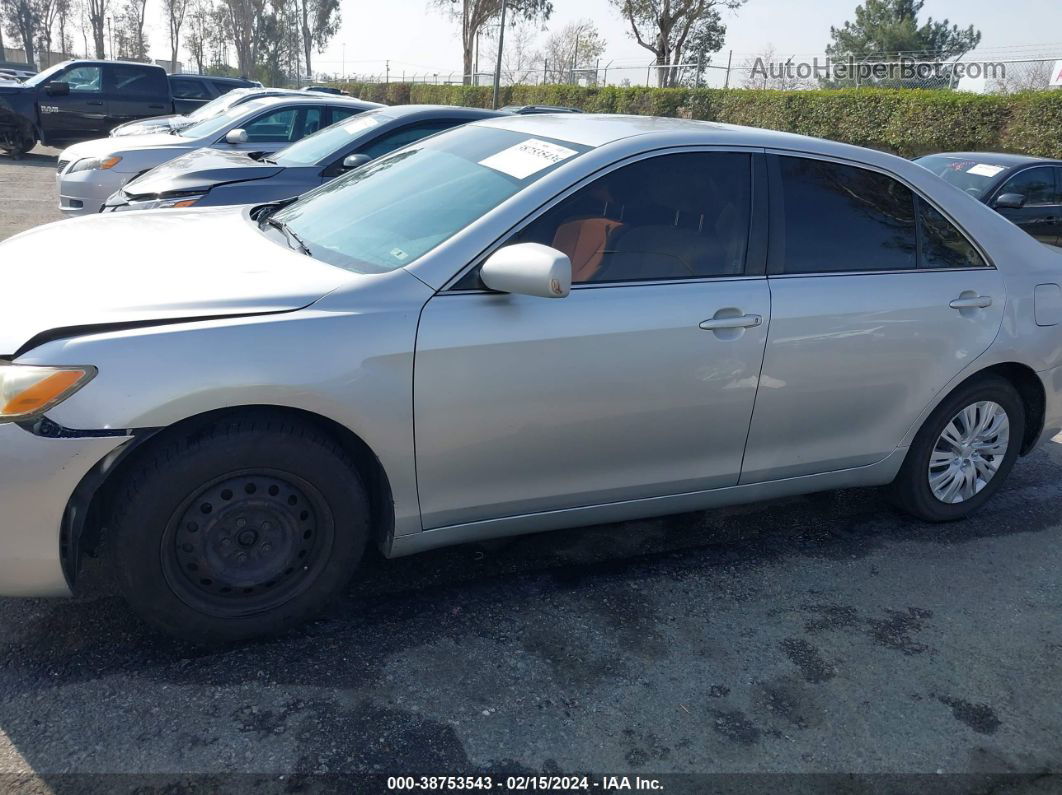 2009 Toyota Camry Le Silver vin: 4T4BE46K49R048621