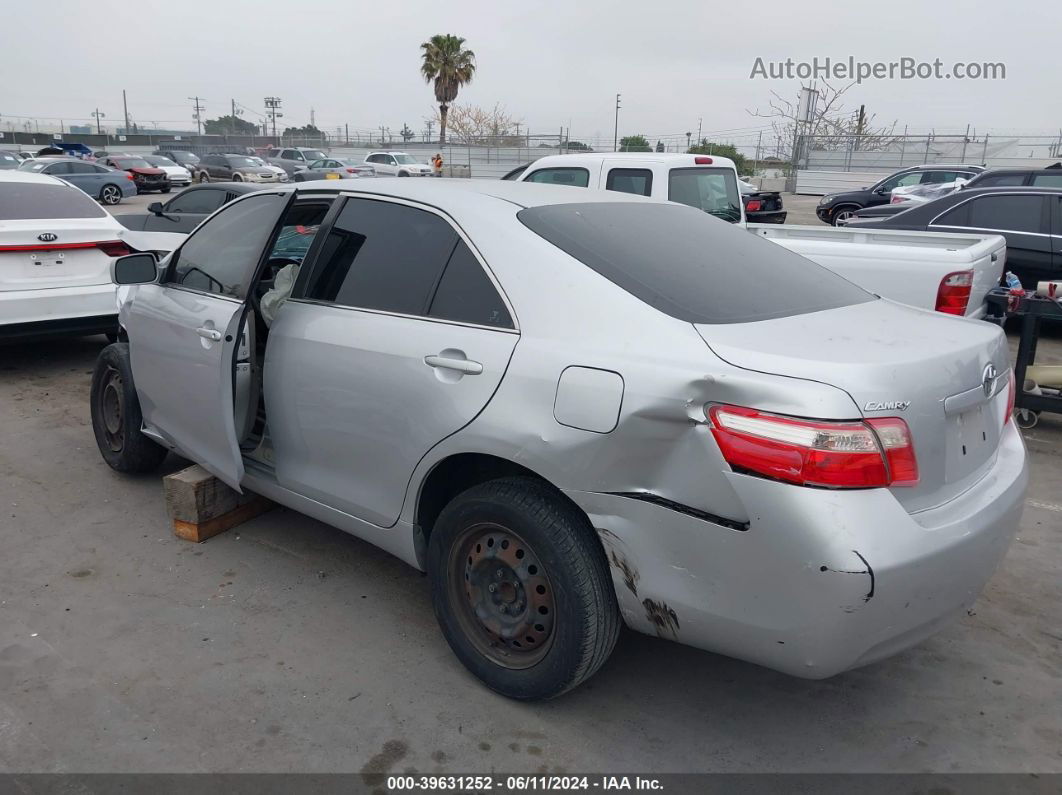 2009 Toyota Camry Le Silver vin: 4T4BE46K59R051107