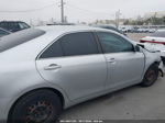 2009 Toyota Camry Le Silver vin: 4T4BE46K59R051107