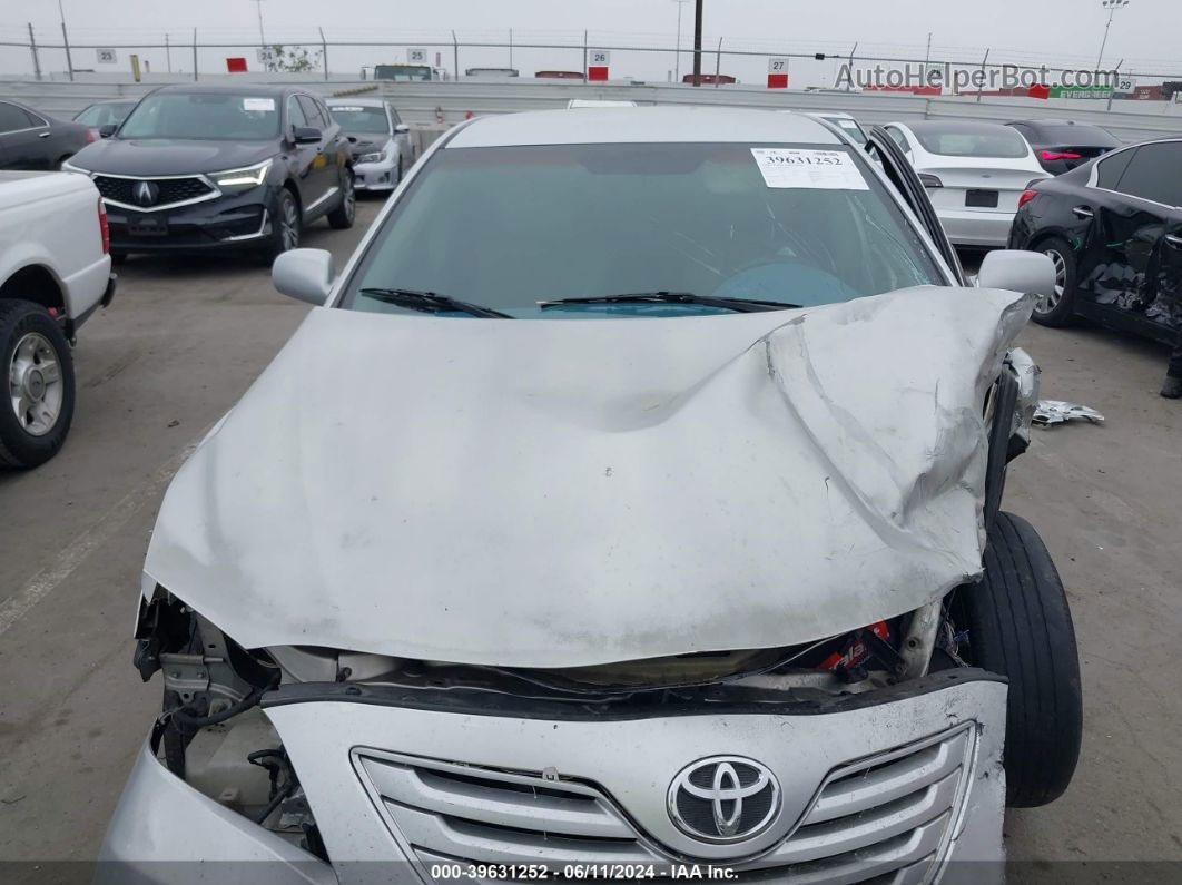 2009 Toyota Camry Le Silver vin: 4T4BE46K59R051107