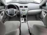 2009 Toyota Camry Base Серебряный vin: 4T4BE46K59R107028