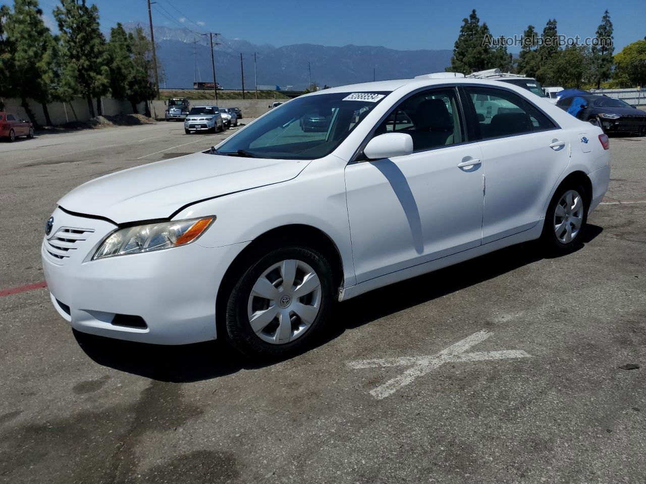 2009 Toyota Camry Base White vin: 4T4BE46K59R135234