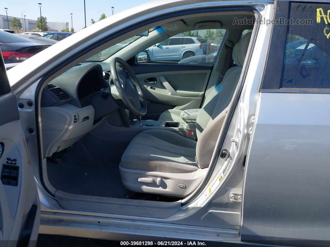 2009 Toyota Camry Le Silver vin: 4T4BE46K69R065968