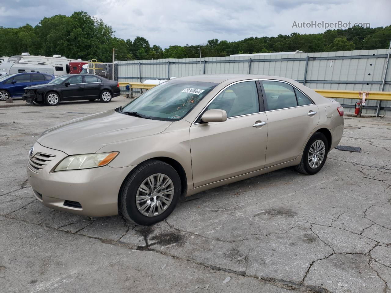 2009 Toyota Camry Base Золотой vin: 4T4BE46K79R083847