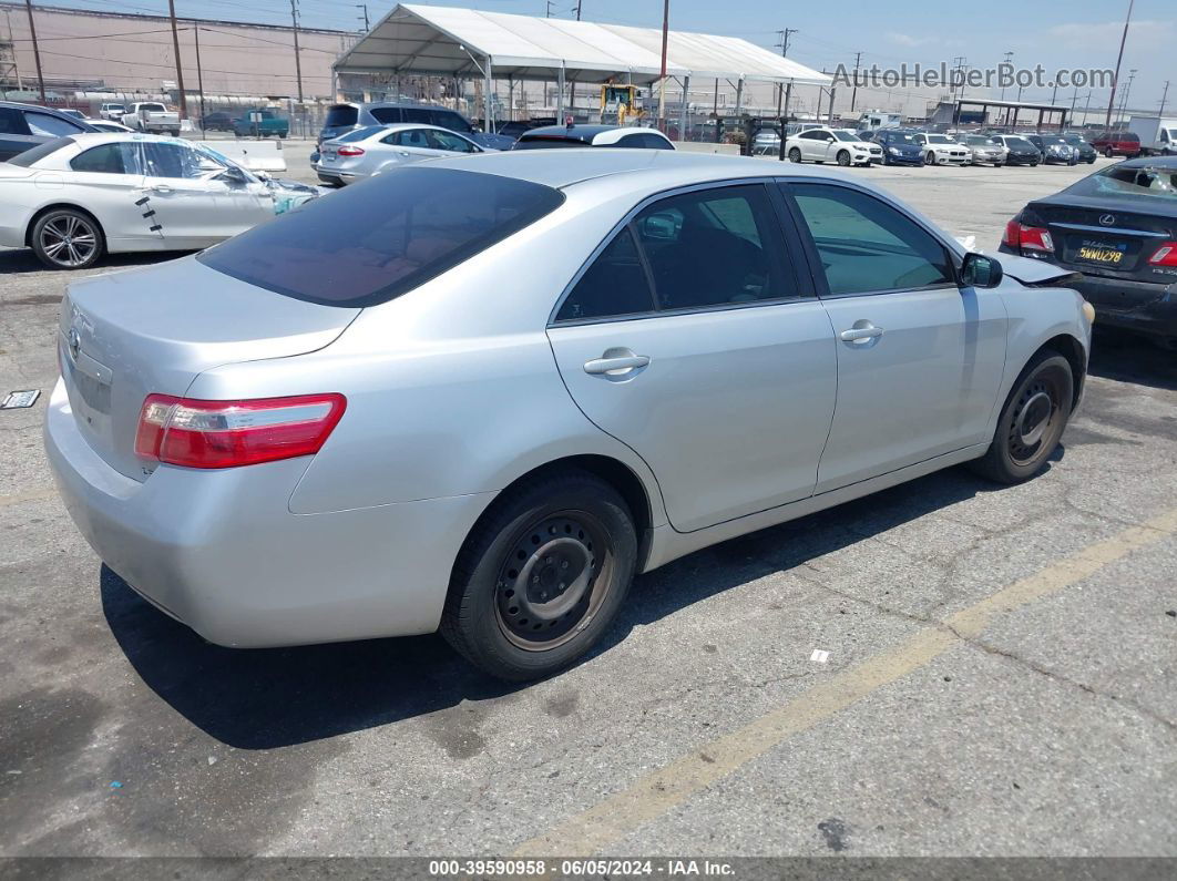 2009 Toyota Camry Le Серебряный vin: 4T4BE46K89R049254